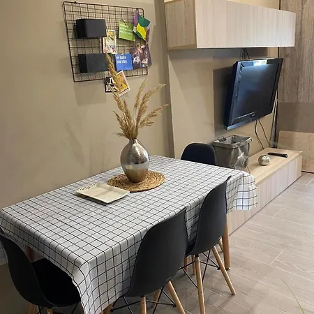 Qerret Boutique * Golem (Tirana)