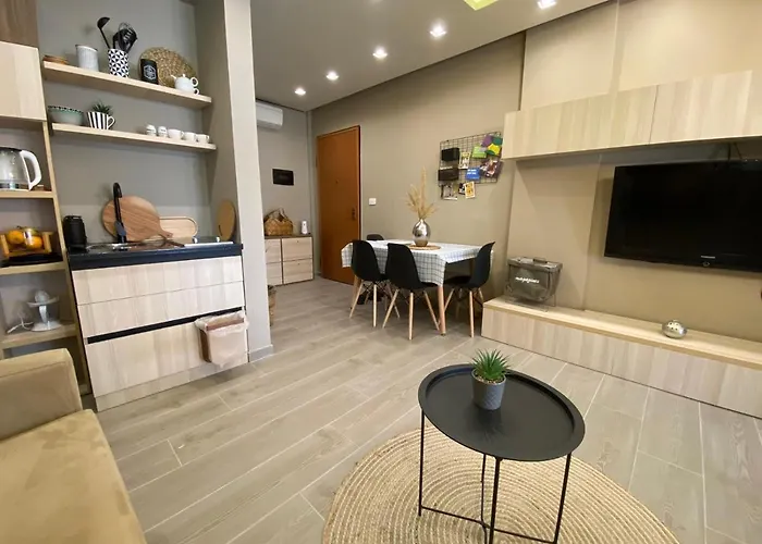 Qerret Boutique Golem (Tirana)