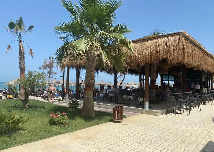 Qerret Boutique * Golem (Tirana)