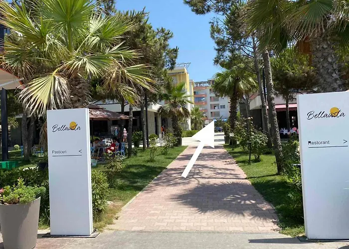 Qerret Boutique * Golem (Tirana)