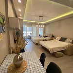 Qerret Boutique Апартаменты Голем